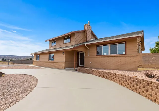 Photo 2 of Single family home for sale at 101 Green Ash Ct, Grants, NM 87020 | MLS# 1101640 | Listing updated on 2026-07-29