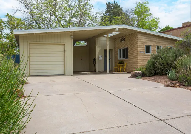 Homes for sale in Albuquerque, NM | 3813 La Hacienda Dr Ne, Albuquerque, NM 87110 | MLS# 1101646