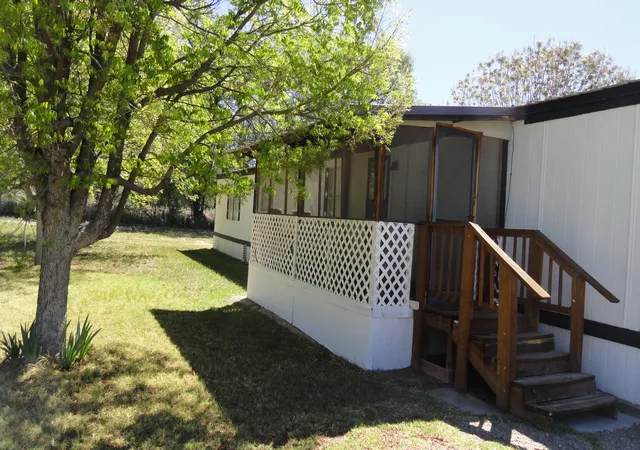 Photo 2 of Manufactured home for sale at 468 Diana Dr Ne, Los Lunas, NM 87031 | MLS# 1101727 | Listing updated on 2026-08-17