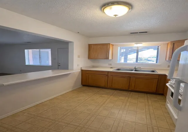 4th image of 1339 San Mateo Blvd Se, Albuquerque, NM 87108 | MLS# 1101783