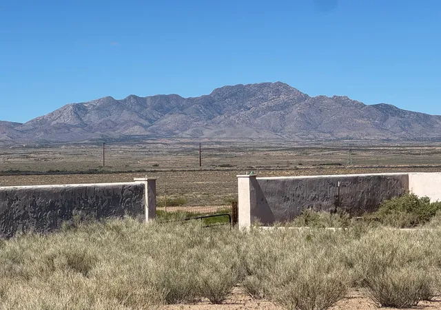 Homes for sale in Bosque, NM | 1 El Centro Dr, Bosque, NM 87006 | MLS# 1101866