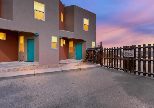 1st image of 615 Menaul Blvd Nw #UNIT J, Albuquerque, NM 87107 | MLS# 1101865