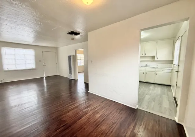 2nd image of 240 San Pablo St Ne, Albuquerque, NM 87108 | MLS# 1101906