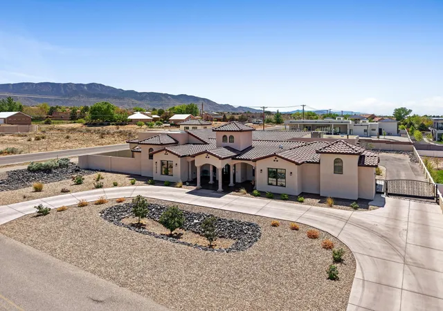 Homes for sale in Albuquerque, NM | 10310 Signal Ave Ne, Albuquerque, NM 87122 | MLS# 1101971