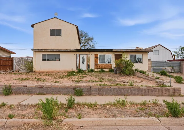 Homes for sale in Grants, NM | 600 Balsam St, Grants, NM 87020 | MLS# 1101986