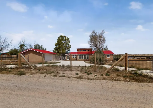 Photo 3 of Single family home for sale at 72 Aspen Dr, Edgewood, NM 87015 | MLS# 1102130 | Listing updated on 2026-08-23