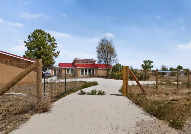 Photo 5 of Single family home for sale at 72 Aspen Dr, Edgewood, NM 87015 | MLS# 1102130 | Listing updated on 2026-08-23