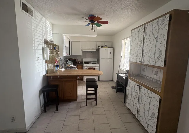 Homes for sale in Albuquerque, NM | 3931 Ortiz Ct Ne #APT B, Albuquerque, NM 87110 | MLS# 1102118