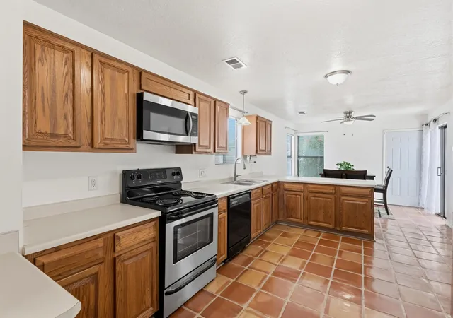 Homes for sale in Albuquerque, NM | 10021 Lagrima De Oro Rd Ne, Albuquerque, NM 87111 | MLS# 1102090
