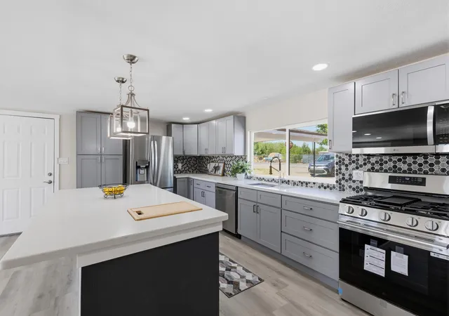 5th image of 661 Jarales Rd # A, Belen, NM 87002 | MLS# 1102267