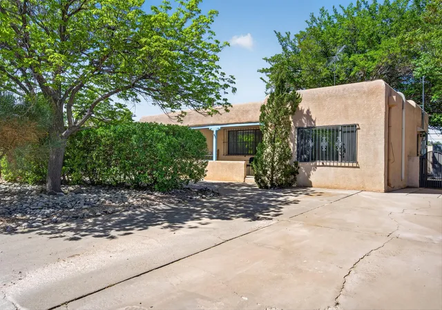 Homes for sale in Albuquerque, NM | 2105 Madeira Dr Ne, Albuquerque, NM 87110 | MLS# 1102333