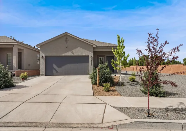 2nd image of 10543 Valedon Ln Sw, Albuquerque, NM 87121 | MLS# 1102362