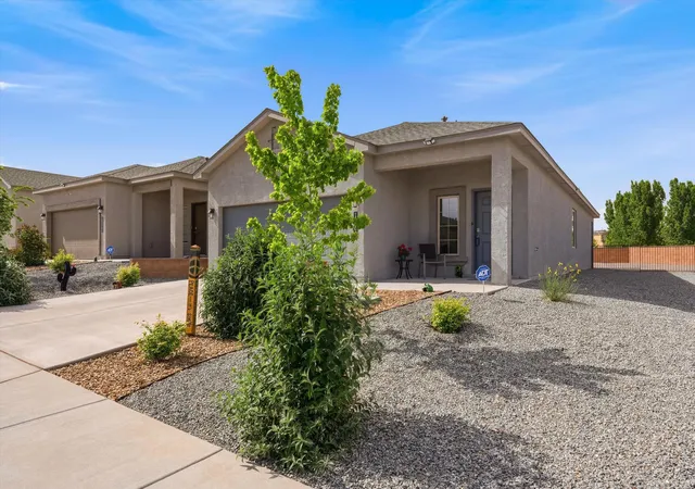 3rd image of 10543 Valedon Ln Sw, Albuquerque, NM 87121 | MLS# 1102362
