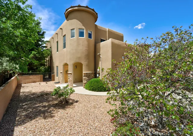 Photo 3 of Single family home for sale at 5201 Ancala Trl Ne, Albuquerque, NM 87111 | MLS# 1102410 | Listing updated on 2026-07-21