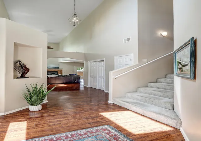 Photo 4 of Single family home for sale at 5201 Ancala Trl NE, Albuquerque, NM 87111 | MLS# 1102410 | Listing updated on 2026-07-21