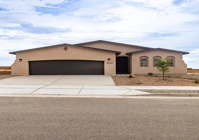 Photo 2 of Single family home for sale at 4856 Manzano Peak St Sw, Los Lunas, NM 87031 | MLS# 1102418 | Listing updated on 2026-08-05