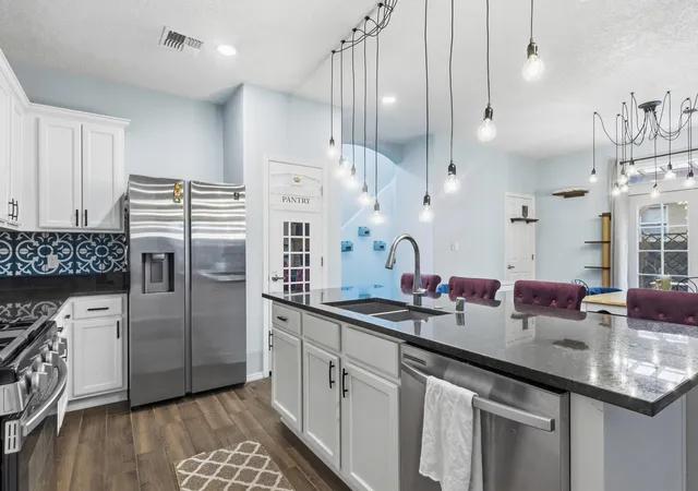 Photo 4 of Single family home for sale at 512 Twilight Vista Ln SW, Albuquerque, NM 87105 | MLS# 1102430 | Listing updated on 2026-08-04