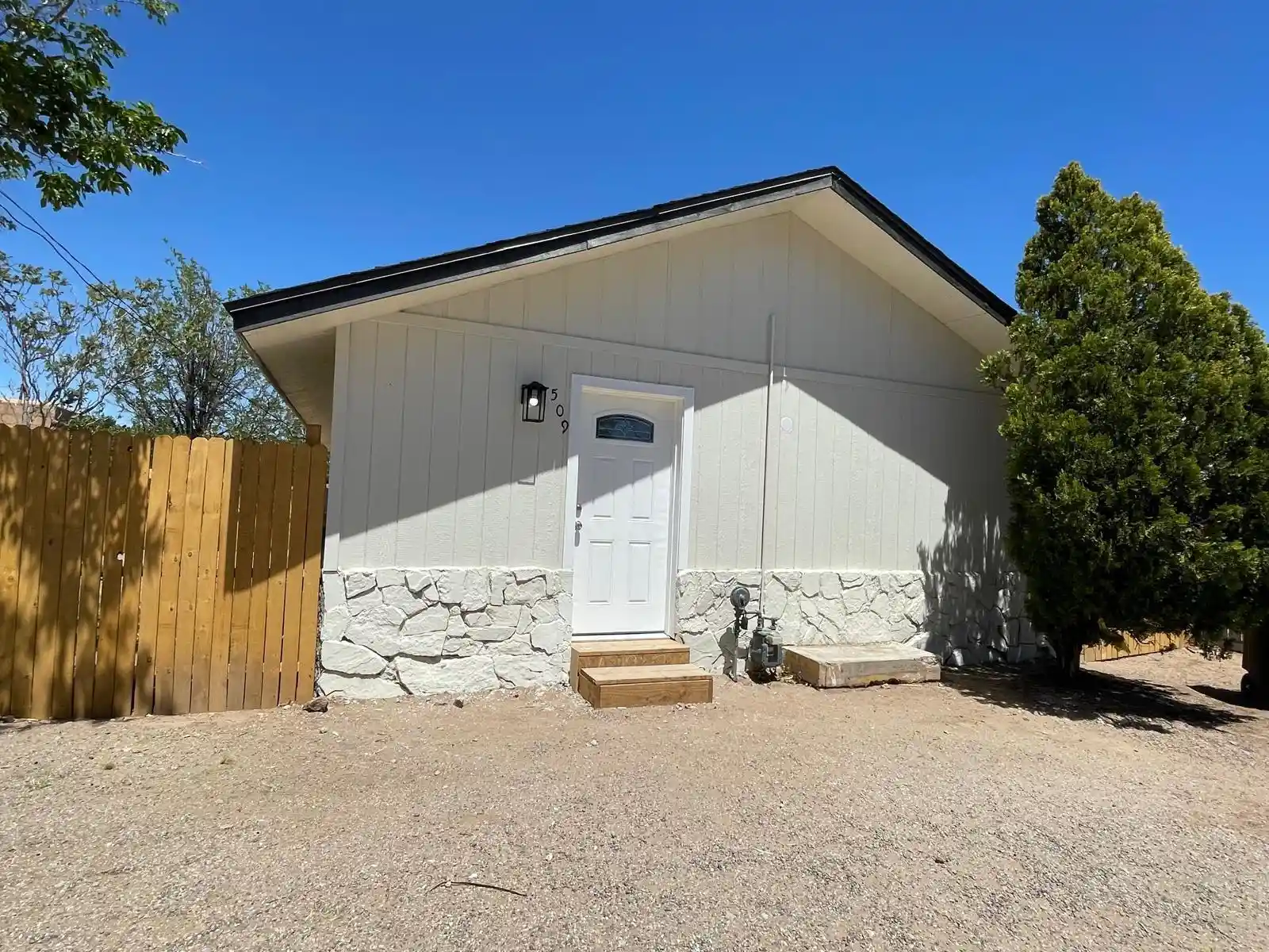 Photo 1 of Sale Pending at 509 Freeman Ave Nw, Albuquerque, NM 87107 | MLS# 1102447 | Listing updated on 2026-10-22