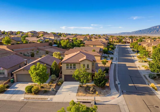 2nd image of 232 Loma Linda Loop Ne, Rio Rancho, NM 87124 | MLS# 1102497
