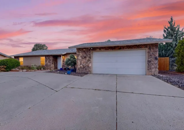 Photo 1 of Single family home for sale at 3701 Torrey Pines Rd Se, Rio Rancho, NM 87124 | MLS# 1102542 | Listing updated on 2026-07-13