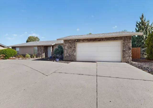 Photo 2 of Single family home for sale at 3701 Torrey Pines Rd Se, Rio Rancho, NM 87124 | MLS# 1102542 | Listing updated on 2026-07-13