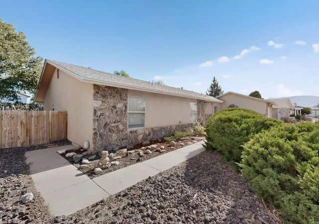 Photo 3 of Single family home for sale at 3701 Torrey Pines Rd Se, Rio Rancho, NM 87124 | MLS# 1102542 | Listing updated on 2026-07-13