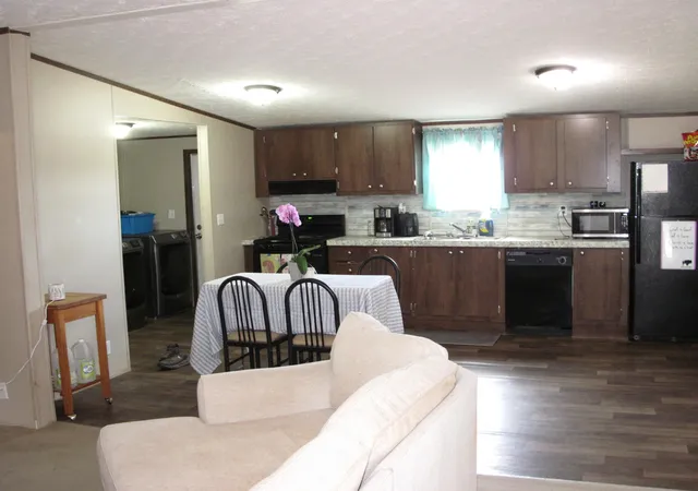 Photo 4 of Manufactured home for sale at 2 Miller Ln, Tijeras, NM 87059 | MLS# 1102609 | Listing updated on 2026-07-21