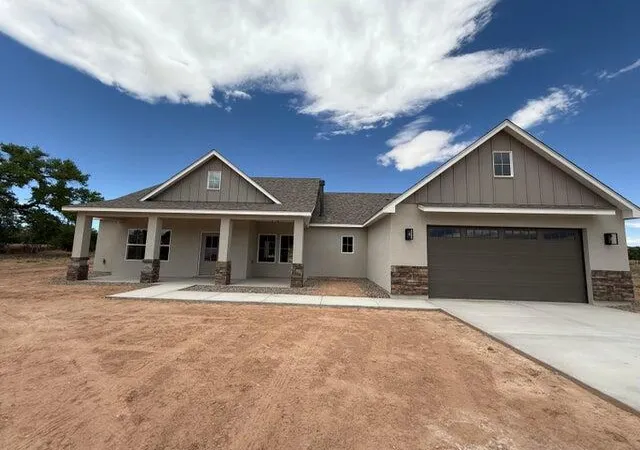 1st image of 9 Vallejos Rd, Los Lunas, NM 87031 | MLS# 1102634