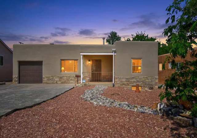 Homes for sale in Albuquerque, NM | 415 Amherst Dr Se, Albuquerque, NM 87106 | MLS# 1102638
