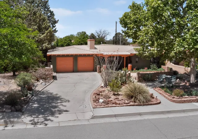 1st image of 715 Parkland Cir Se, Albuquerque, NM 87108 | MLS# 1102721