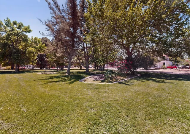 42nd image of 715 Parkland Cir Se, Albuquerque, NM 87108 | MLS# 1102721