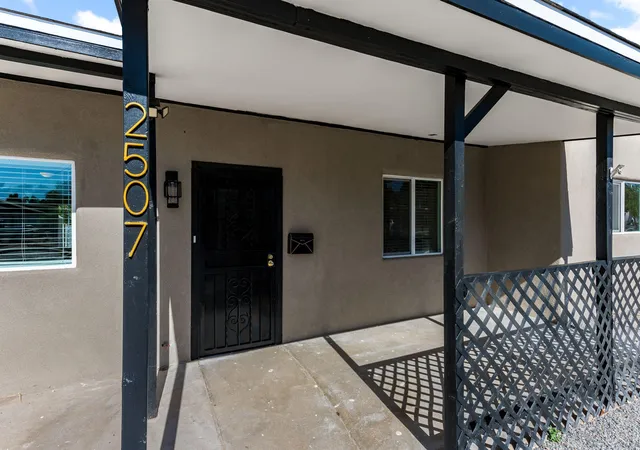4th image of 2507 Alvarado Dr Ne, Albuquerque, NM 87110 | MLS# 1102749