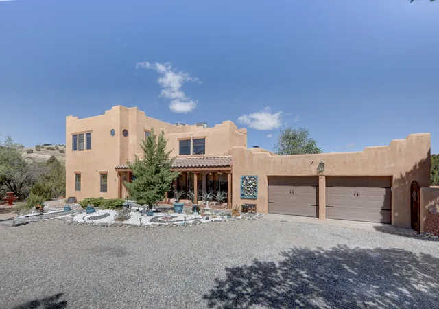 Photo 1 of Single family home for sale at 29 Sandia Ln, Placitas, NM 87043 | MLS# 1102772 | Listing updated on 2026-08-24