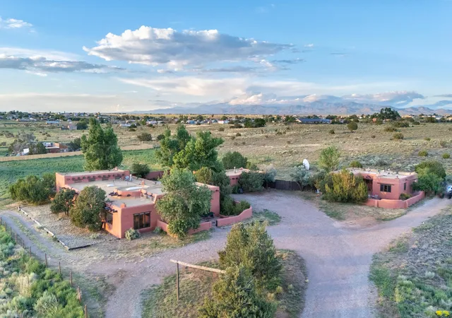1st image of 54 Rons Rd, Santa Fe, NM 87508 | MLS# 1102794
