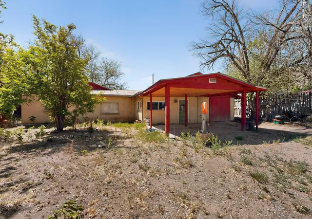 Photo 2 of Single family home for sale at 19309 Us Hwy 285, Espanola, NM 87532 | MLS# 1102818 | Listing updated on 2026-08-22