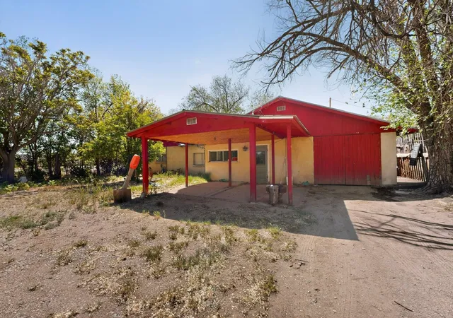 Photo 4 of Single family home for sale at 19309 US Hwy 285, Espanola, NM 87532 | MLS# 1102818 | Listing updated on 2026-08-22