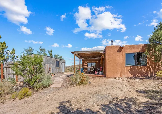 Homes for sale in Placitas, NM | 8 Camino Del Torreon, Placitas, NM 87043 | MLS# 1102860