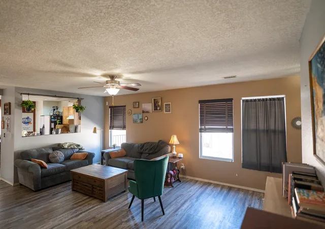 4th image of 10623 Covert Ln Sw, Albuquerque, NM 87121 | MLS# 1102861