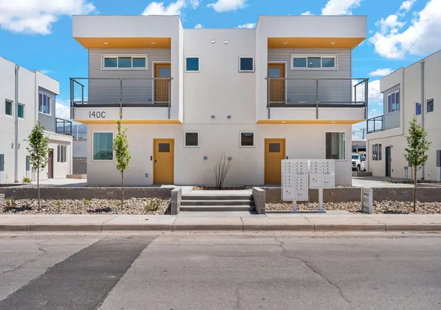 Homes for sale in Albuquerque, NM | 140 Jefferson St Se, Albuquerque, NM 87108 | MLS# 1103000