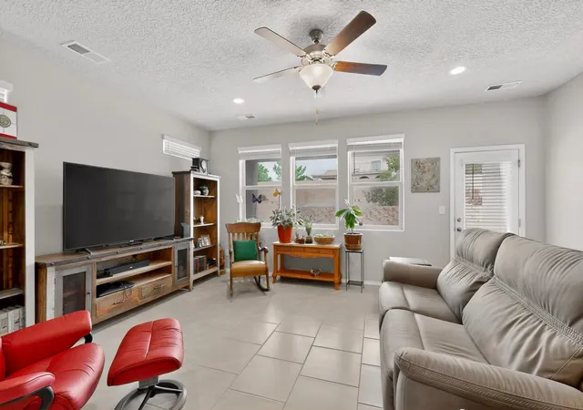 Photo 4 of Single family home for sale at 1848 Valle Vista Rd NW, Los Lunas, NM 87031 | MLS# 1103003 | Listing updated on 2026-07-21