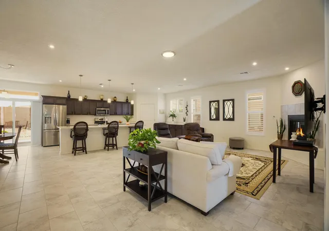 Photo 3 of Single family home for sale at 590 Rio Chama Cir Sw, Los Lunas, NM 87031 | MLS# 1103048 | Listing updated on 2026-07-21
