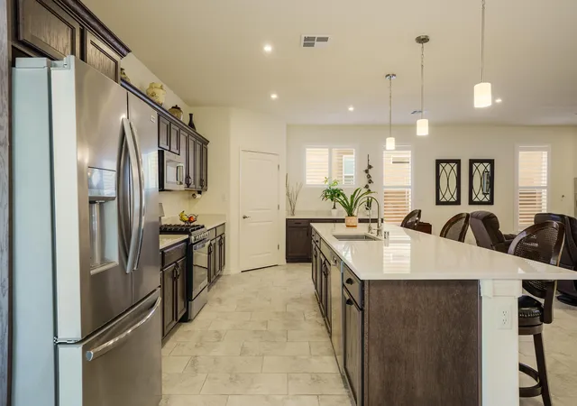 Photo 4 of Single family home for sale at 590 Rio Chama Cir Sw, Los Lunas, NM 87031 | MLS# 1103048 | Listing updated on 2026-07-21