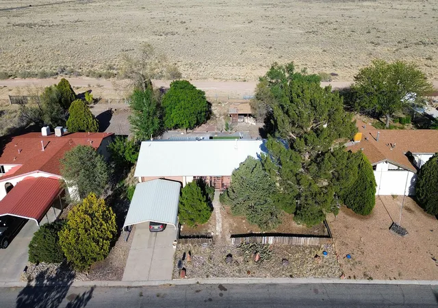 Homes for sale in Rio Communities, NM | 72 Pageant St, Rio Communities, NM 87002 | MLS# 1103056