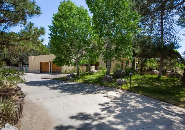 Homes for sale in Albuquerque, NM | 605 Cedar Hill Rd Ne, Albuquerque, NM 87122 | MLS# 1103059