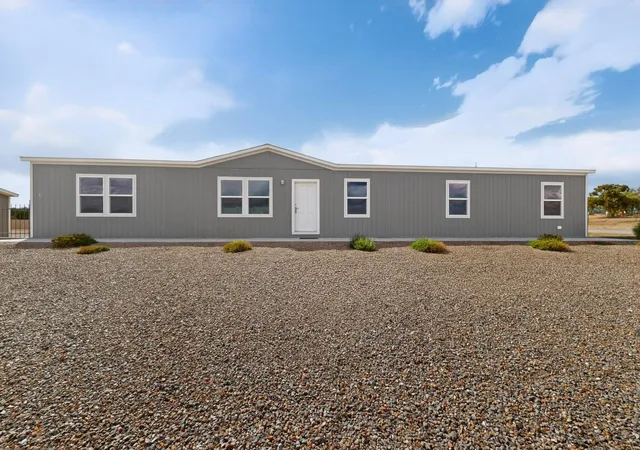 Photo 2 of Manufactured home for sale at 22 El Prado Dr, Edgewood, NM 87015 | MLS# 1103118 | Listing updated on 2026-08-04