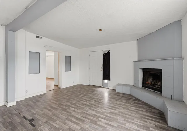 Homes for sale in Los Lunas, NM | 1928 Doris Pl #1, Los Lunas, NM 87031 | MLS# 1103124