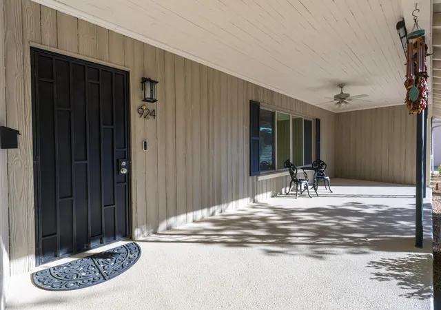 2nd image of 924 Valverde Dr Se, Albuquerque, NM 87108 | MLS# 1103160
