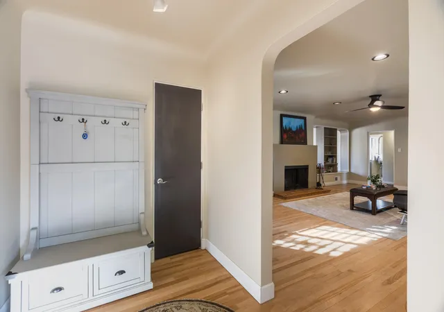 3rd image of 924 Valverde Dr Se, Albuquerque, NM 87108 | MLS# 1103160