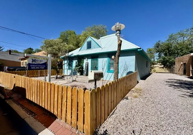 1st image of 613 Keleher Ave Nw, Albuquerque, NM 87102 | MLS# 1103171