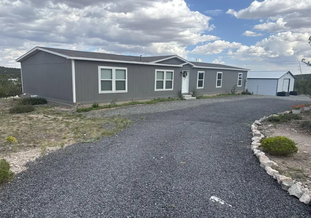 Homes for sale in Moriarty, NM | 35 High Vista Dr, Moriarty, NM 87035 | MLS# 1103174